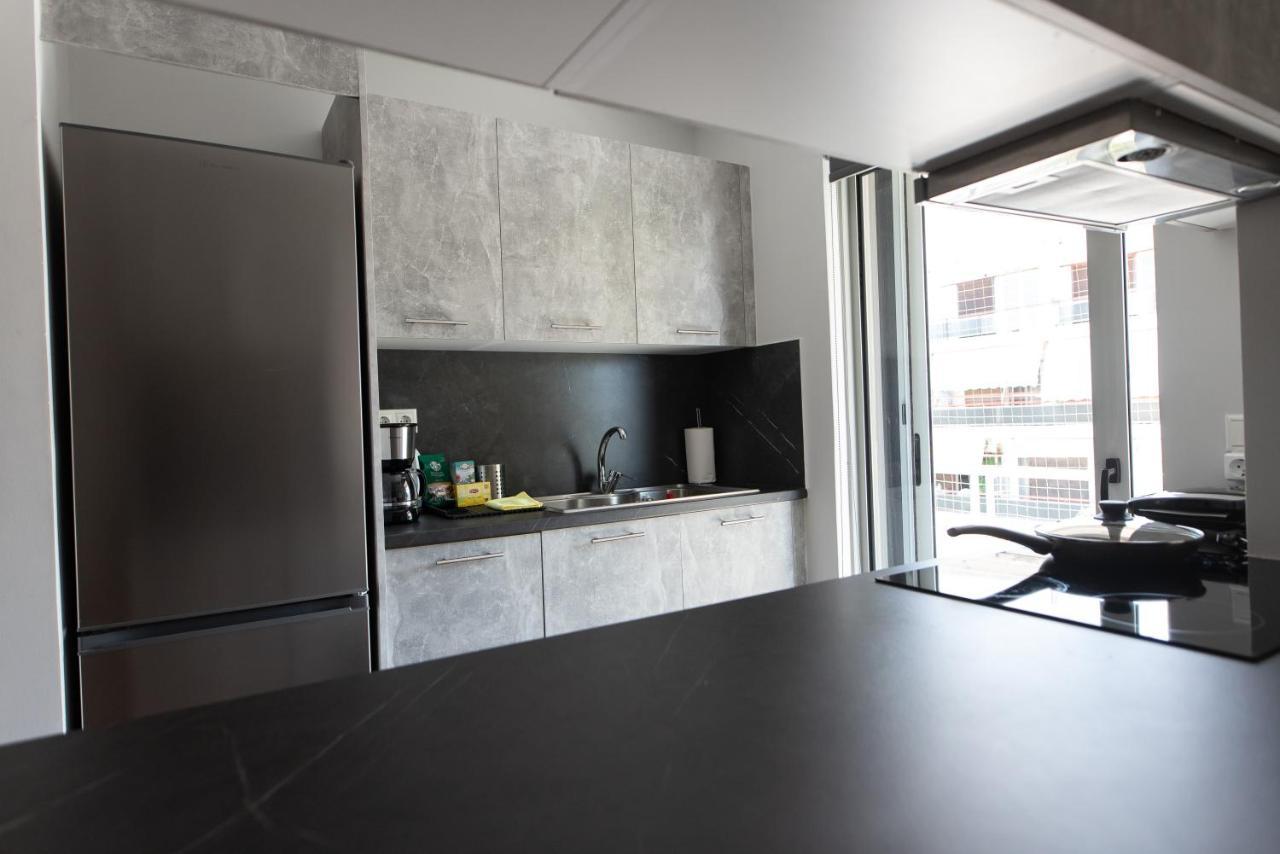 Sea View Apartment In Alimos Region Athens Exterior photo